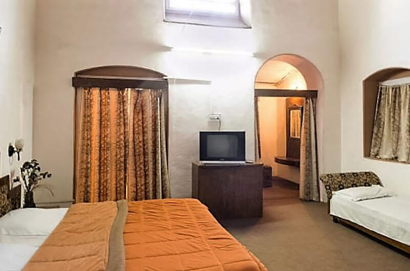 Hotel Prince- Double Bed Semi Deluxe-1